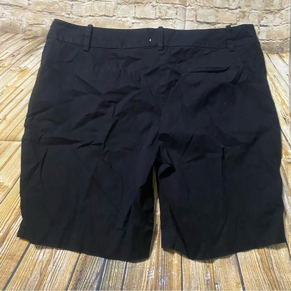 Ann Taylor Black Cotton Chino Bermuda Shorts - Picture 2 of 4